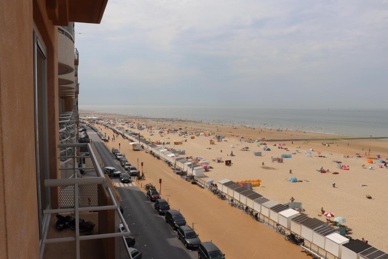 Appartement Met Zeezicht En Verwarmd Zwembad Ostend Exterior photo